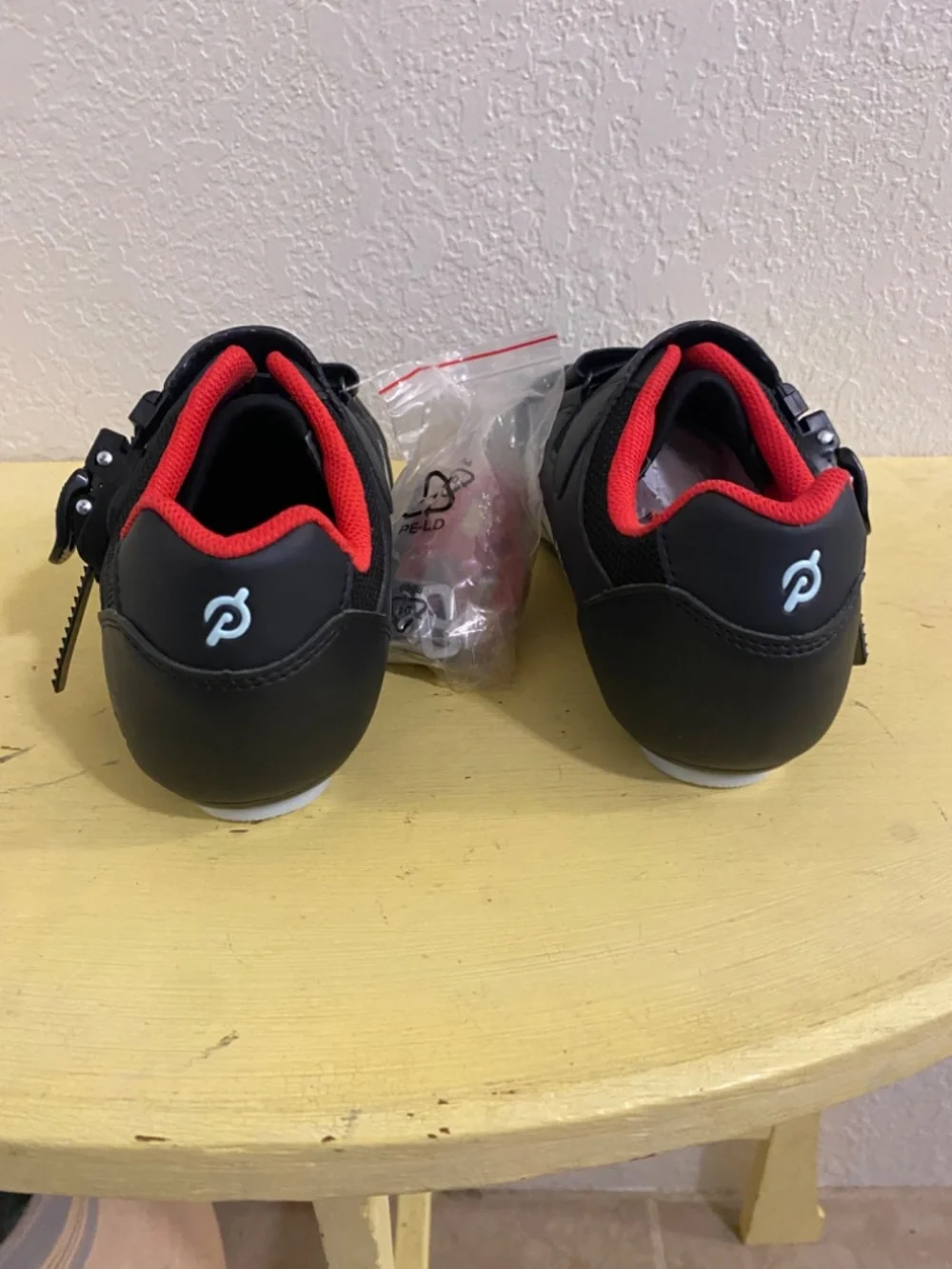 Peloton  Size 42 Women’s Black Cycling Shoes